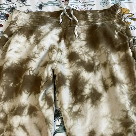 Lululemon warm down joggers - Picture 7 of 11